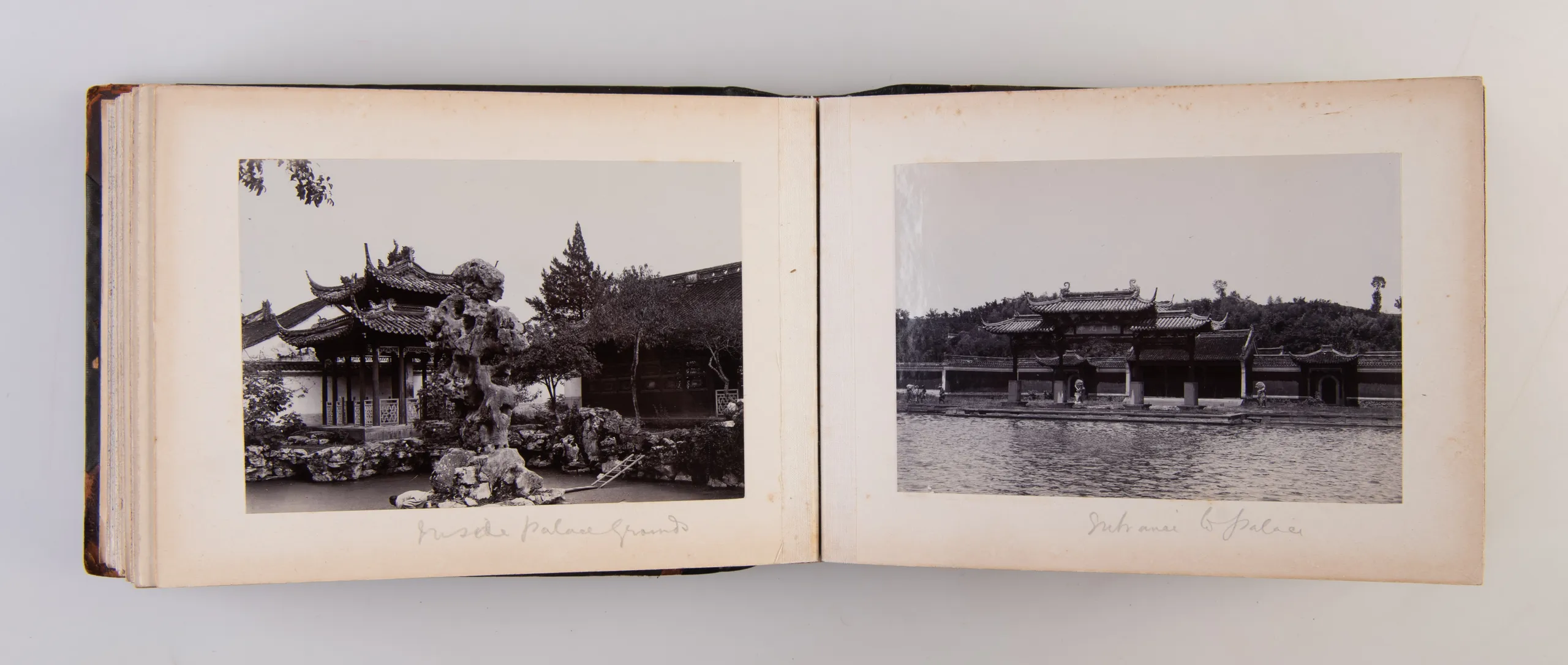 Xi hu quan jing [Complete Scenery of the West Lake].