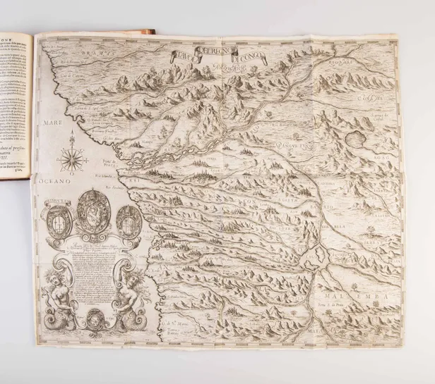 Relatione del Reame di Congo et delle Circonvicine Contrade Tratta dalli Scritti & ragionamenti di Odoardo Lopez [Duarte] Portoghese... con dissegni vari di Geografia, di piante d'habiti, d'animali & altro
