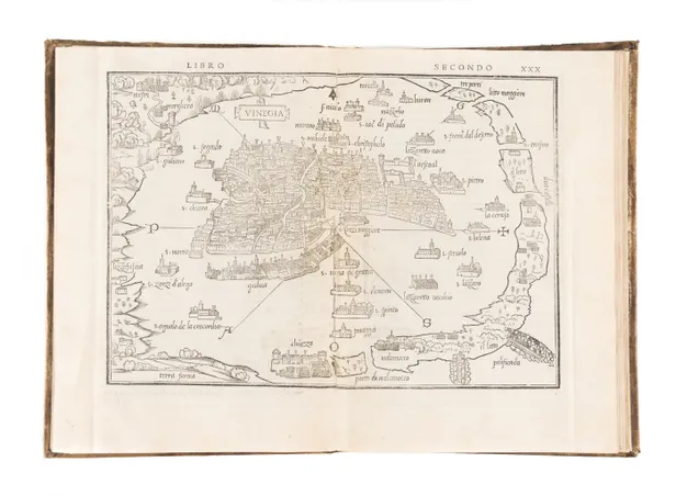 Isolario di ... Nel qual si ragiona ditutte l'Isole del mondo, con li lor nomi antichi & moderni, historie, fauole, & modi del loro viuere, & in qual parte del mare stanno, & in qual parallelo & clima giaciono...