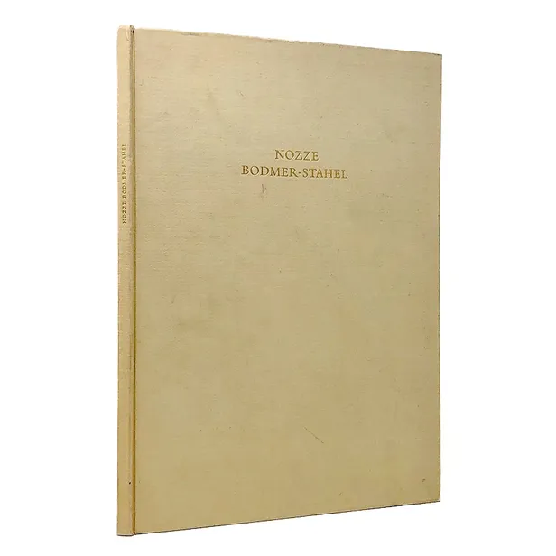 A ricordare le fauste nozze di Daniel Bodmer & Andrea Stahel celebrate in Zurigo il 18 ottobre 1956 Tammaro de Marinis... offre notizie di un manoscritto della Geografia di Tolomeo fatto nel 1490 per Andrea Matteo Acquaviva III duca d'Atri e la sua sposa 