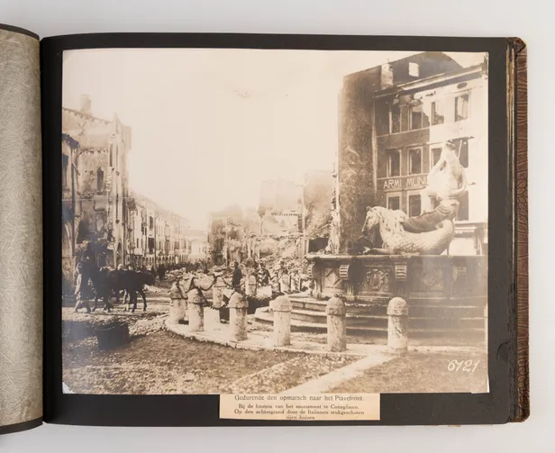 [Album of World War I photographs.]