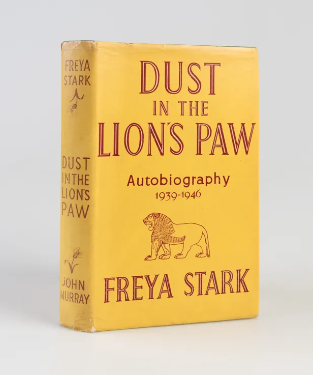 Dust in the Lion's Paw. Autobiography 1939 - 1946.